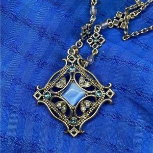 Pretty Medallion Necklace